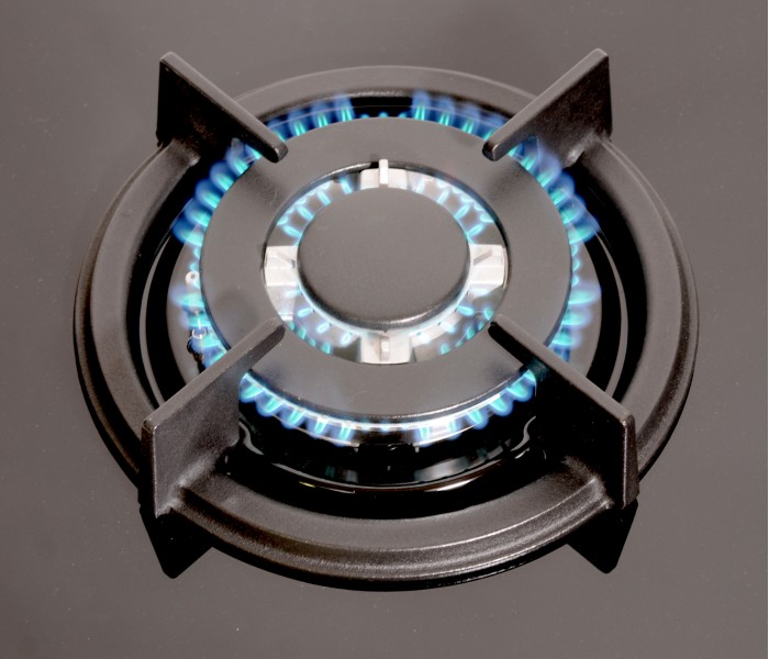 Table de cuisson gaz - BELDEKO TG3V-115, plaque de cuisson gaz en verre noir, brûleurs en fonte. Encastrable.